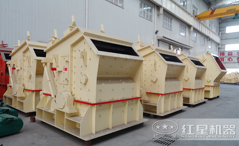 小型反擊式碎石機結(jié)構(gòu)設計合理